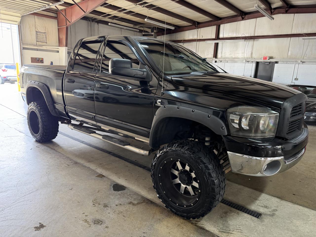 Dodge Ram 2500 4WD Quad Cab 140.5" SLT 2007