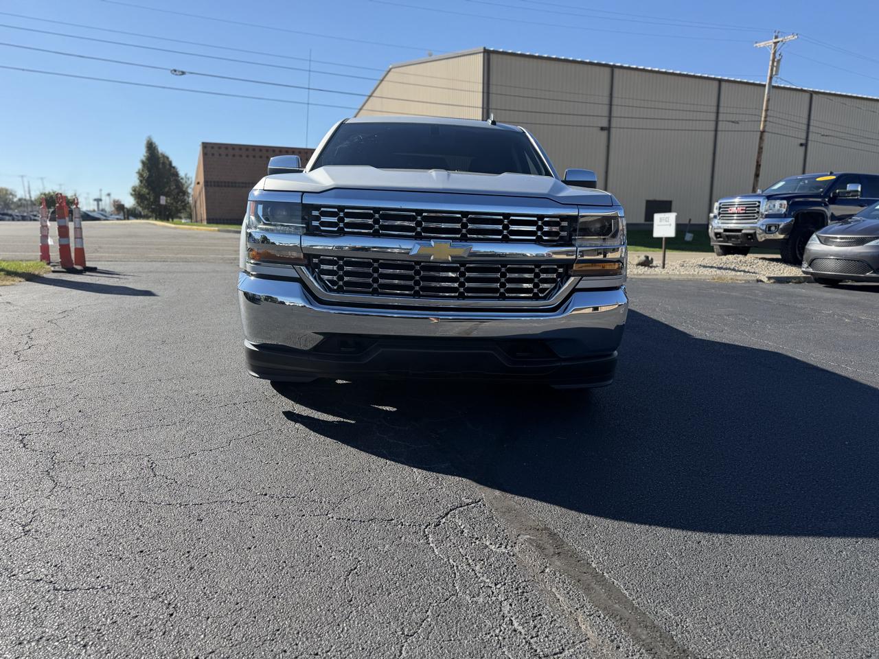Chevrolet Silverado 1500 4WD Crew Cab 143.5" LT w/1LT 2018