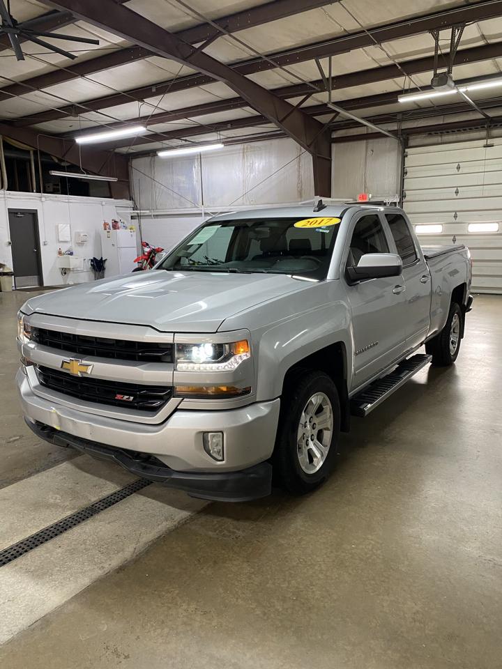 Chevrolet Silverado 1500 4WD Double Cab 143.5" LT w/2LT 2017