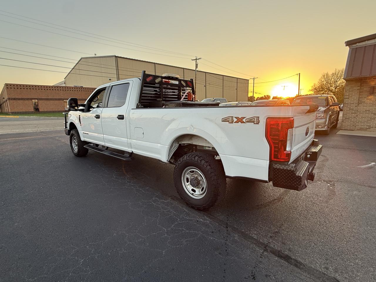 Ford Super Duty F-350 SRW King Ranch 4WD Crew Cab 8' Box 2019