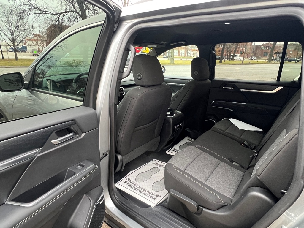 GMC Acadia Elevation AWD 2025