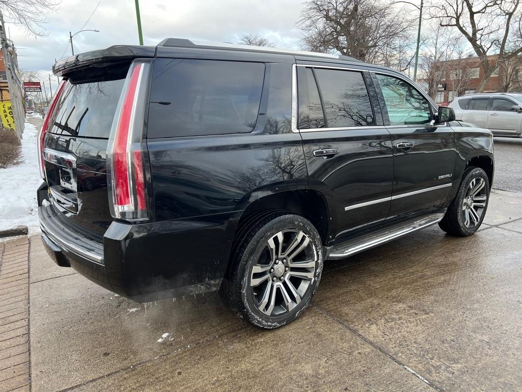 GMC Yukon Denali 4WD 2017