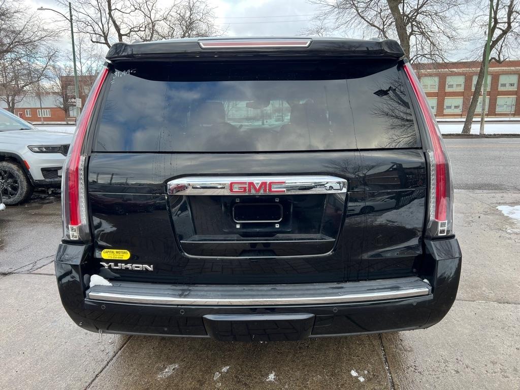 GMC Yukon Denali 4WD 2017