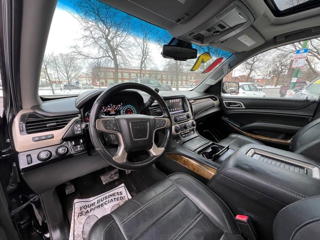 GMC Yukon Denali 4WD 2017