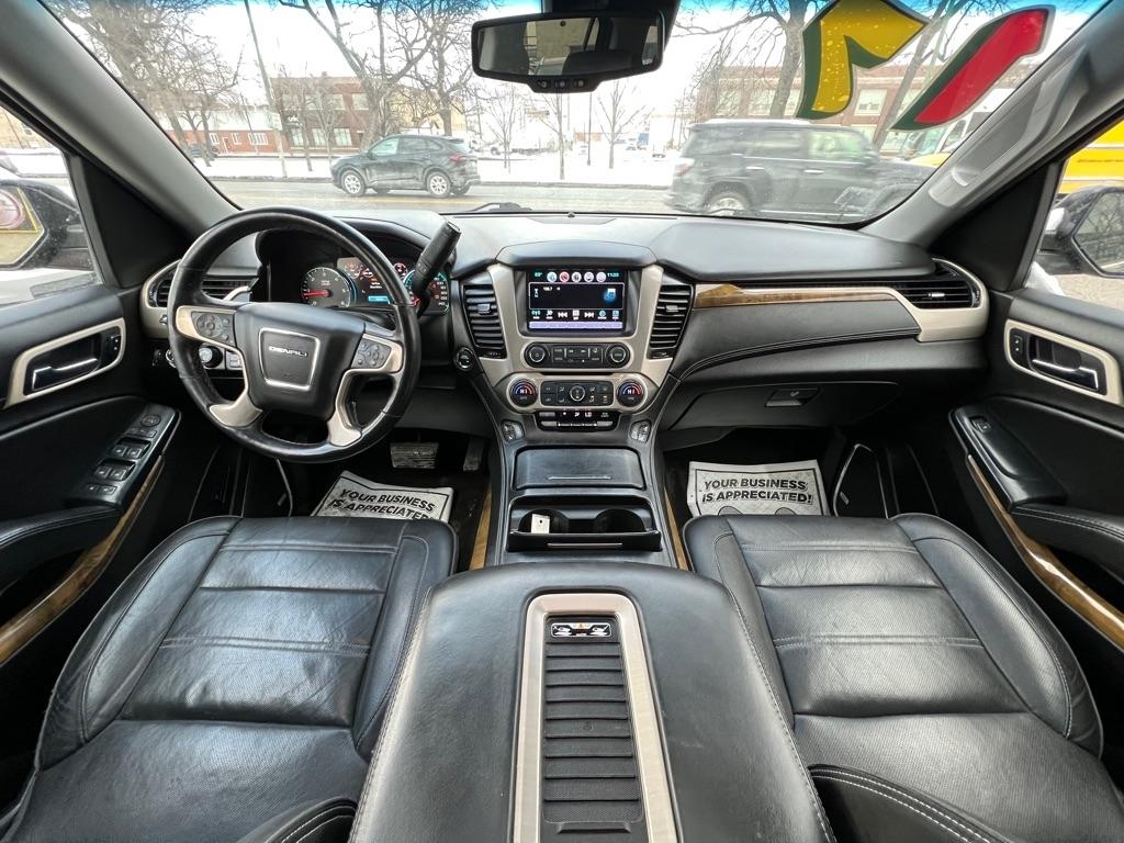 GMC Yukon Denali 4WD 2017
