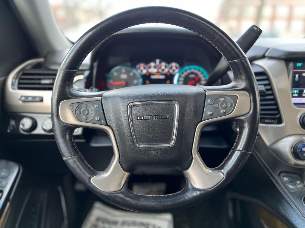 GMC Yukon Denali 4WD 2017