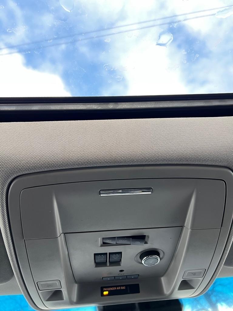 GMC Yukon Denali 4WD 2017