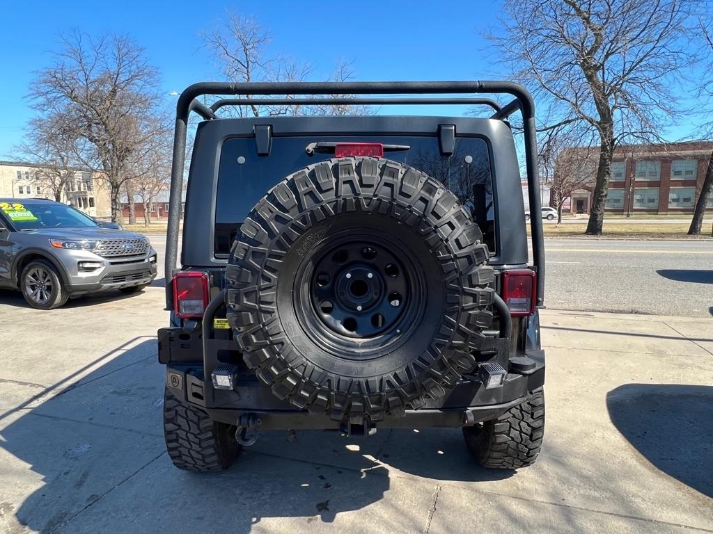 Jeep Wrangler Unlimited Sahara 4WD 2015