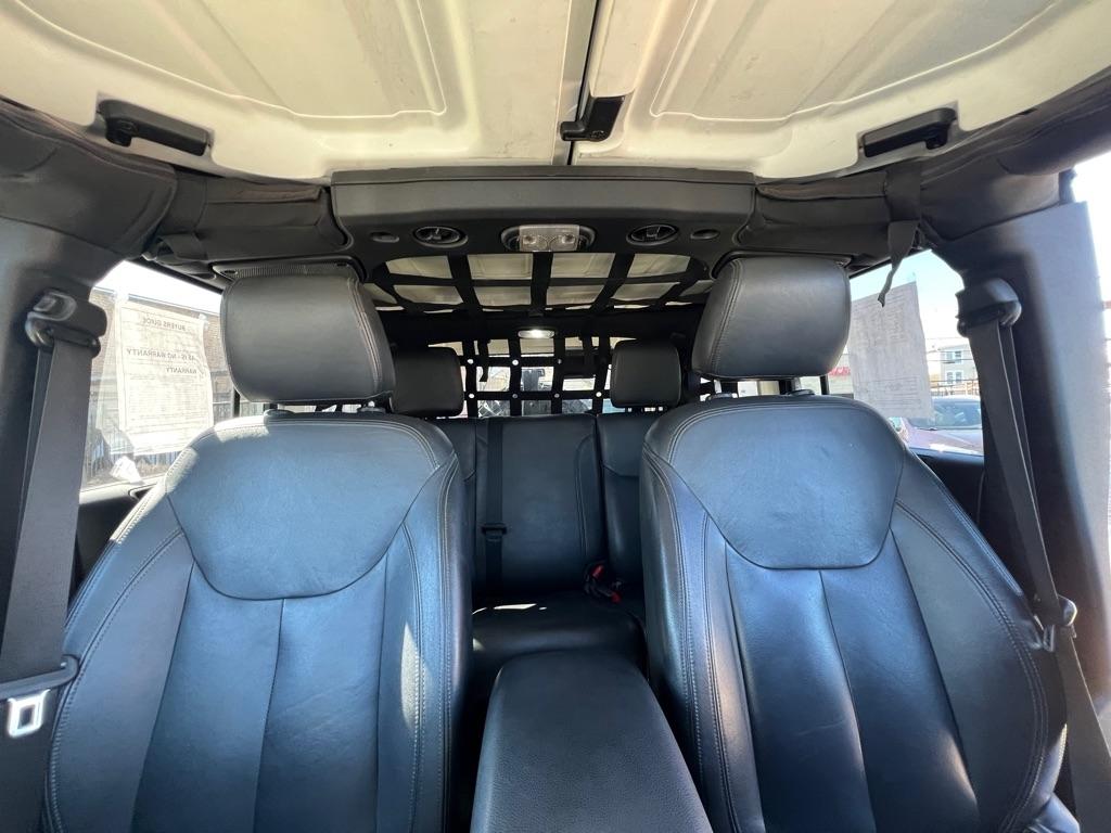 Jeep Wrangler Unlimited Sahara 4WD 2015