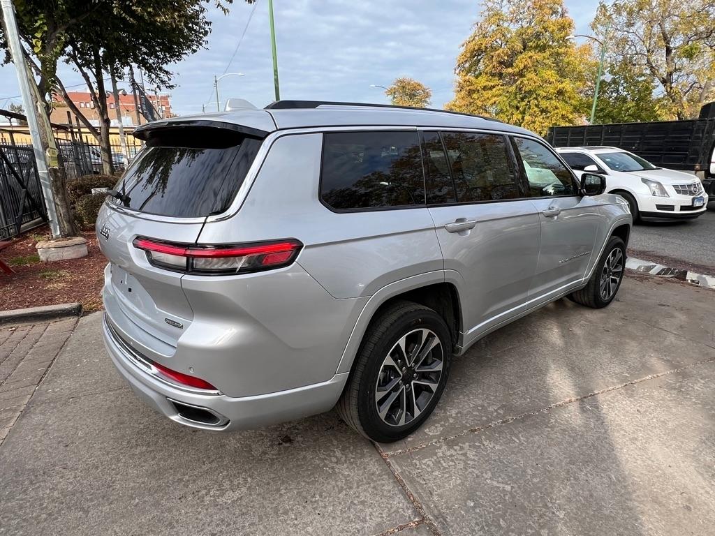 Jeep Grand Cherokee L Overland 4WD 2023