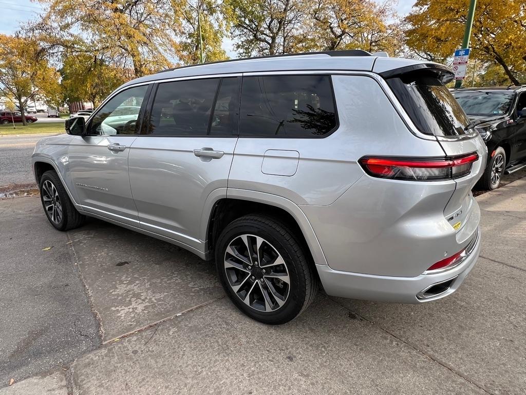 Jeep Grand Cherokee L Overland 4WD 2023