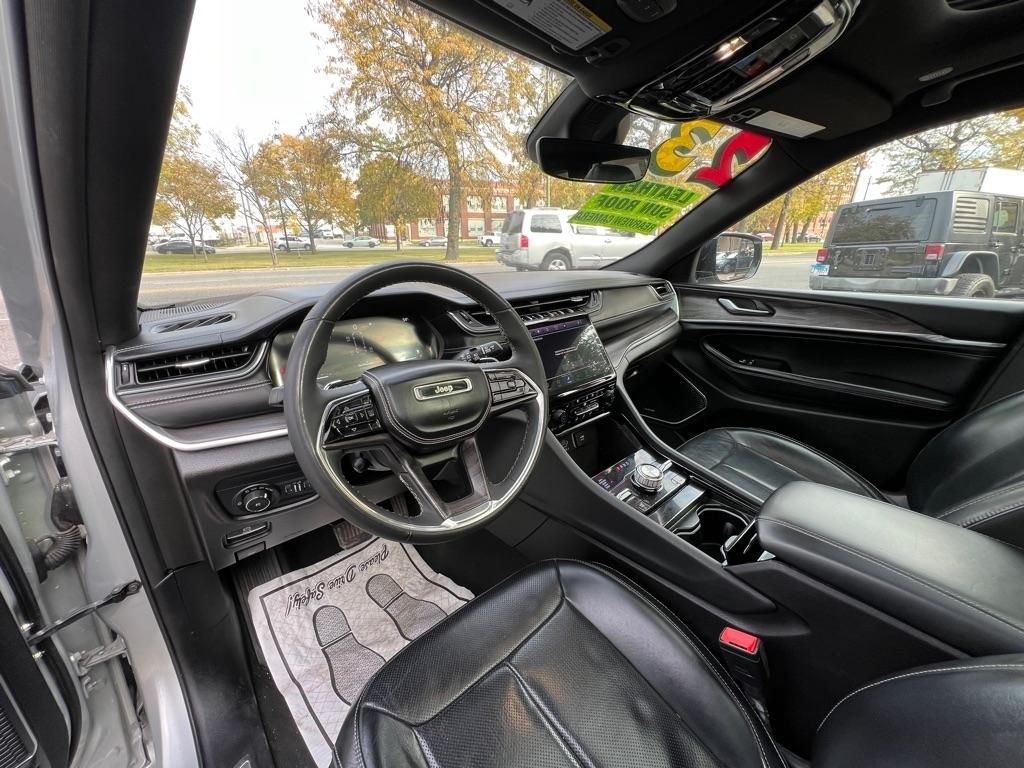 Jeep Grand Cherokee L Overland 4WD 2023