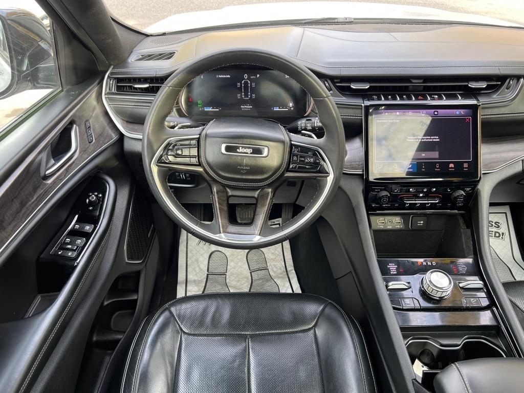 Jeep Grand Cherokee L Overland 4WD 2023