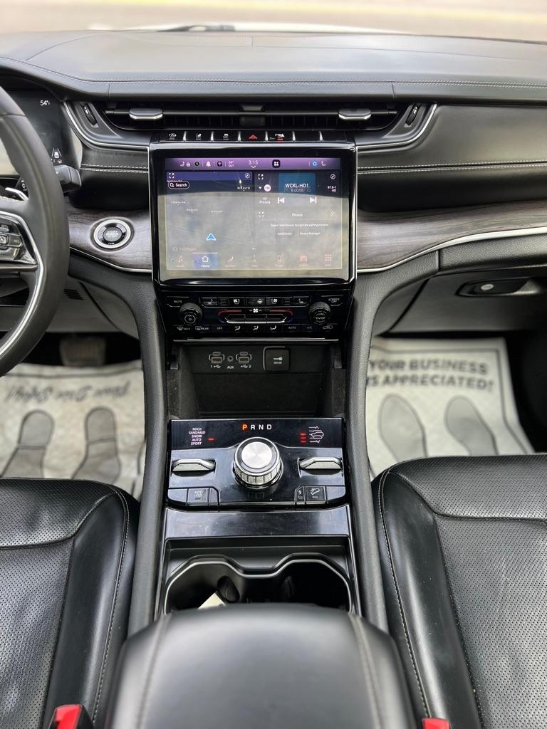 Jeep Grand Cherokee L Overland 4WD 2023