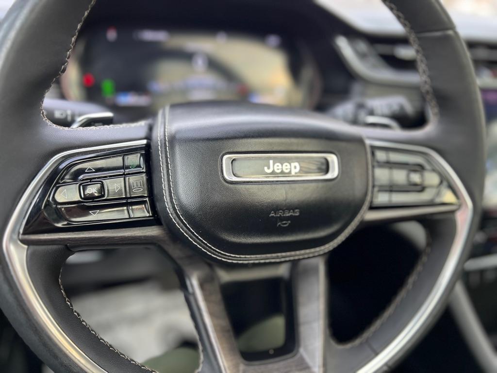 Jeep Grand Cherokee L Overland 4WD 2023