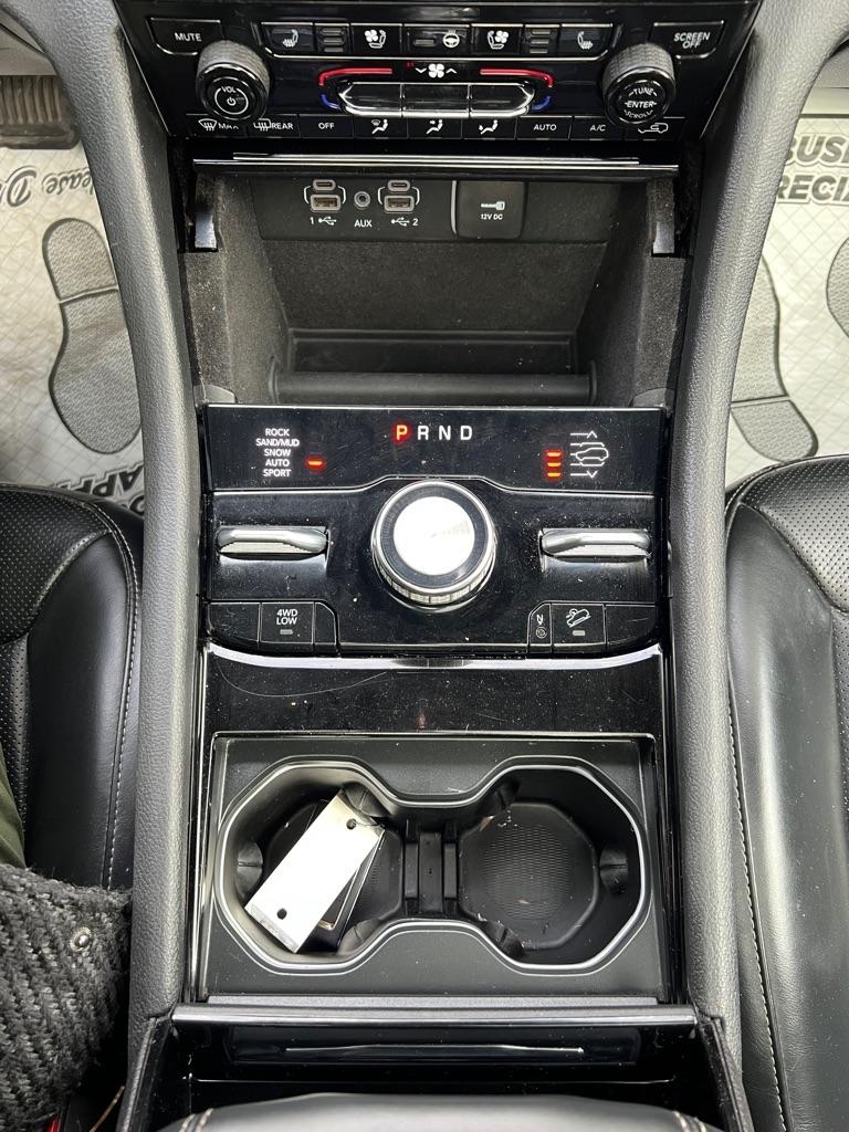 Jeep Grand Cherokee L Overland 4WD 2023