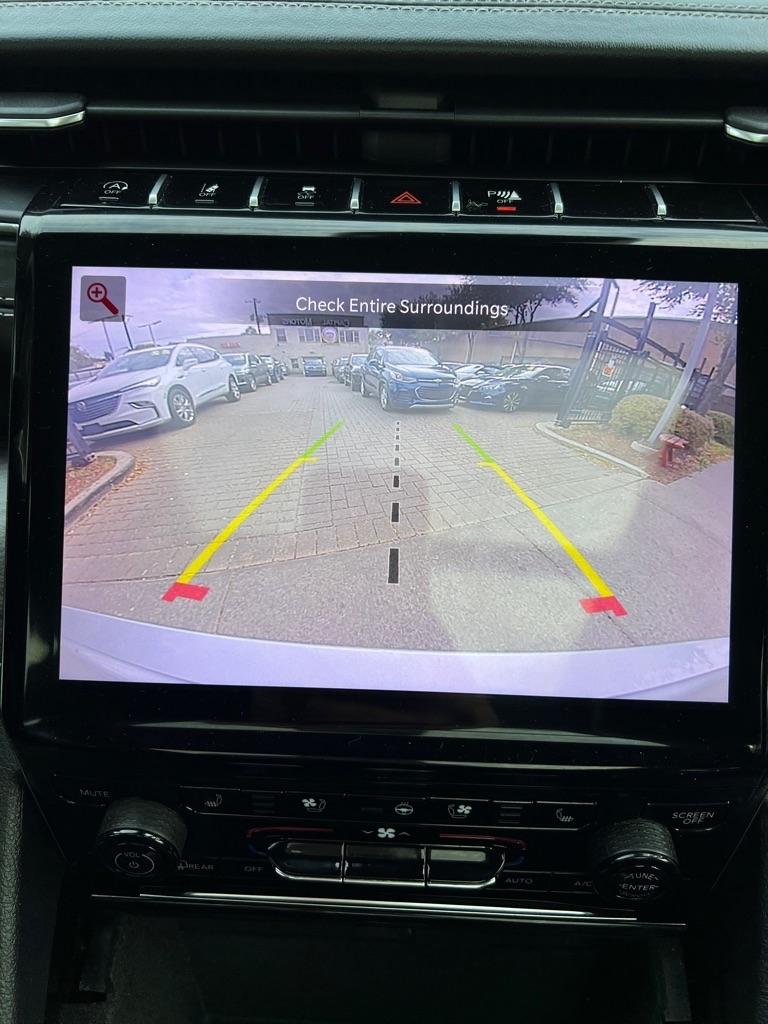 Jeep Grand Cherokee L Overland 4WD 2023