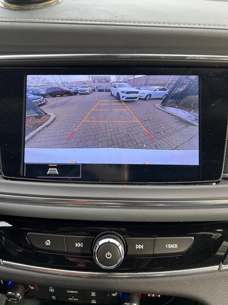 Buick Enclave Essence FWD 2023