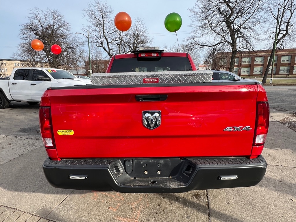 RAM 1500 Classic Tradesman Crew Cab SWB 4WD 2022