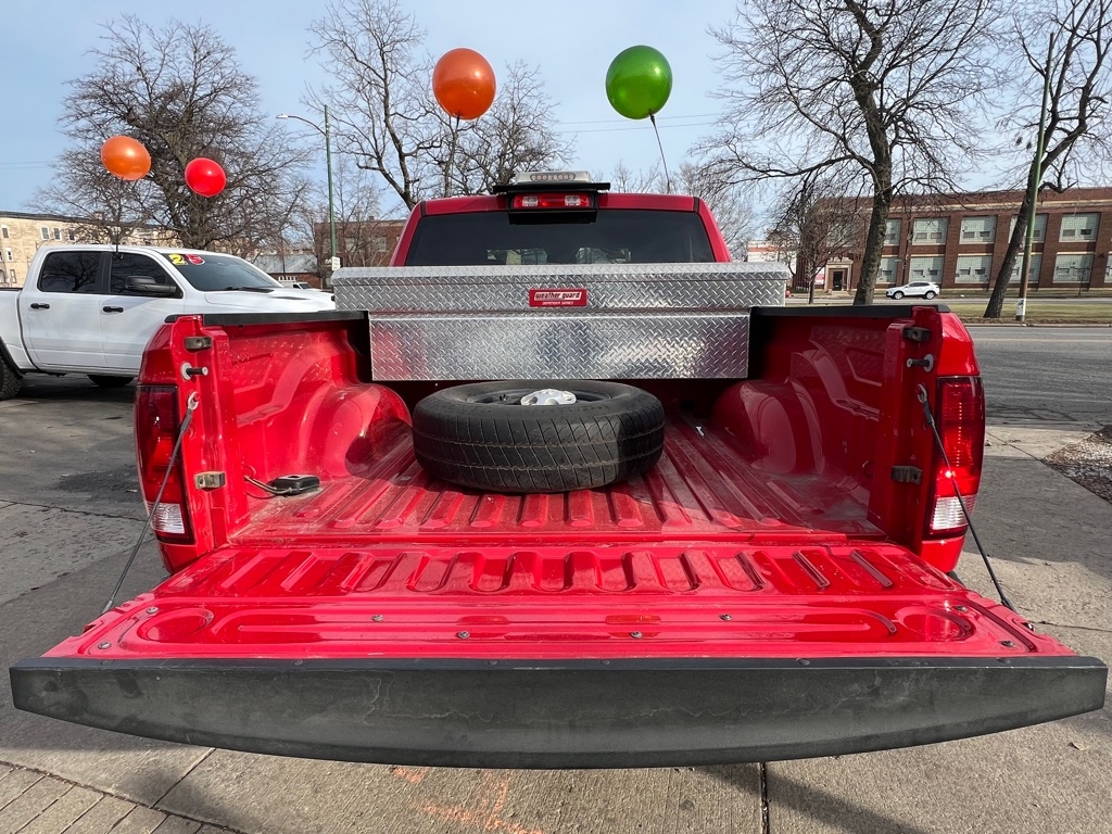 RAM 1500 Classic Tradesman Crew Cab SWB 4WD 2022