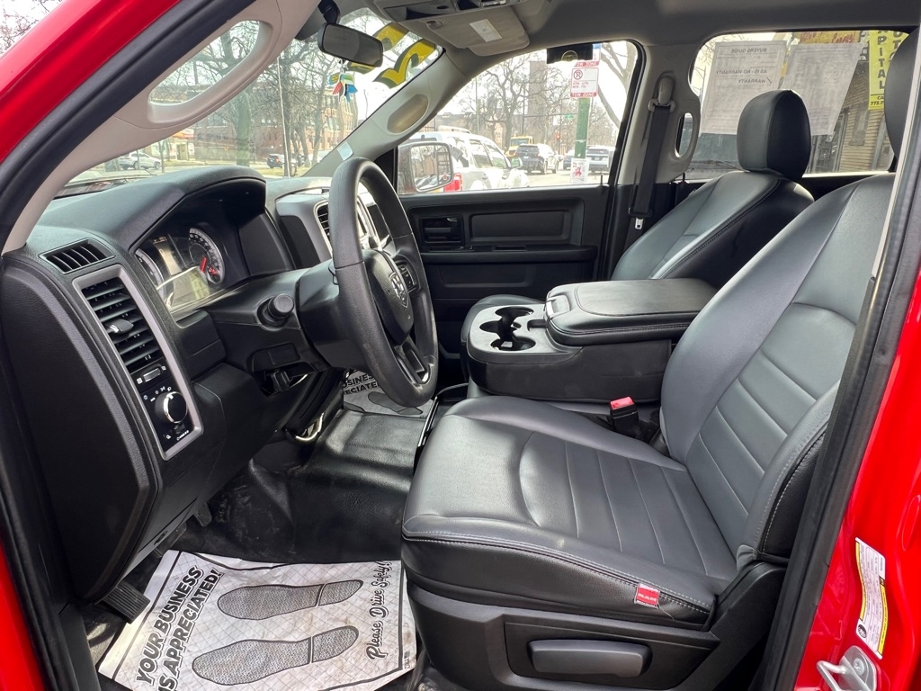 RAM 1500 Classic Tradesman Crew Cab SWB 4WD 2022