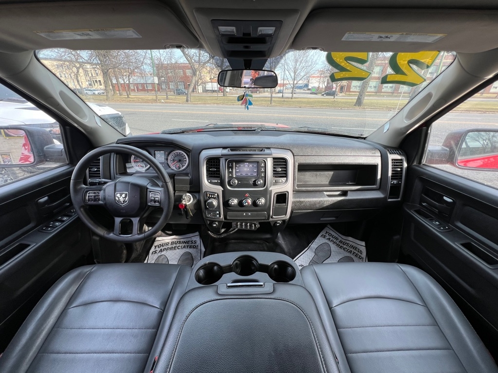 RAM 1500 Classic Tradesman Crew Cab SWB 4WD 2022