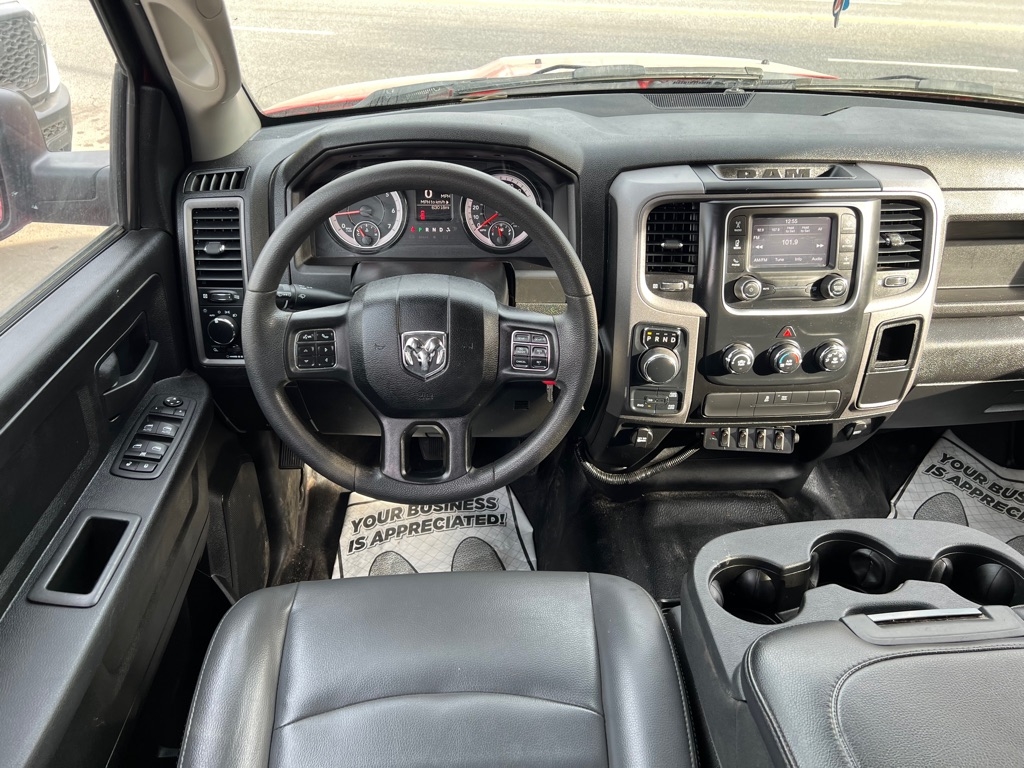 RAM 1500 Classic Tradesman Crew Cab SWB 4WD 2022