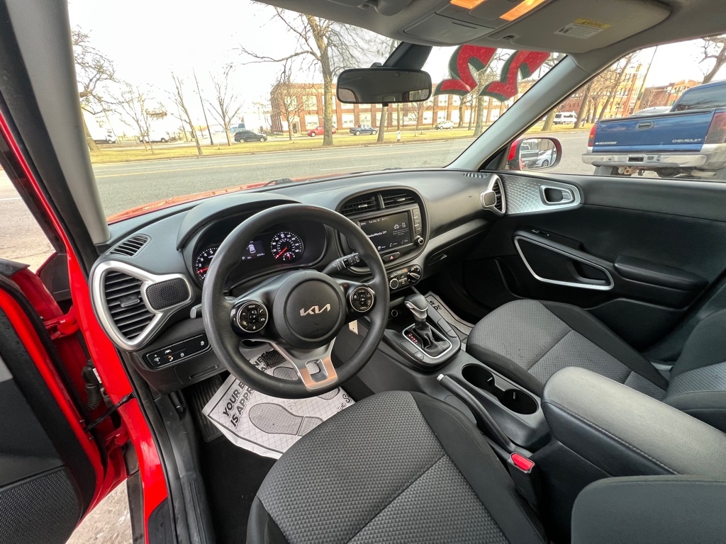 Kia Soul LX CVT 2022