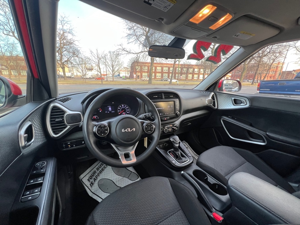 Kia Soul LX CVT 2022