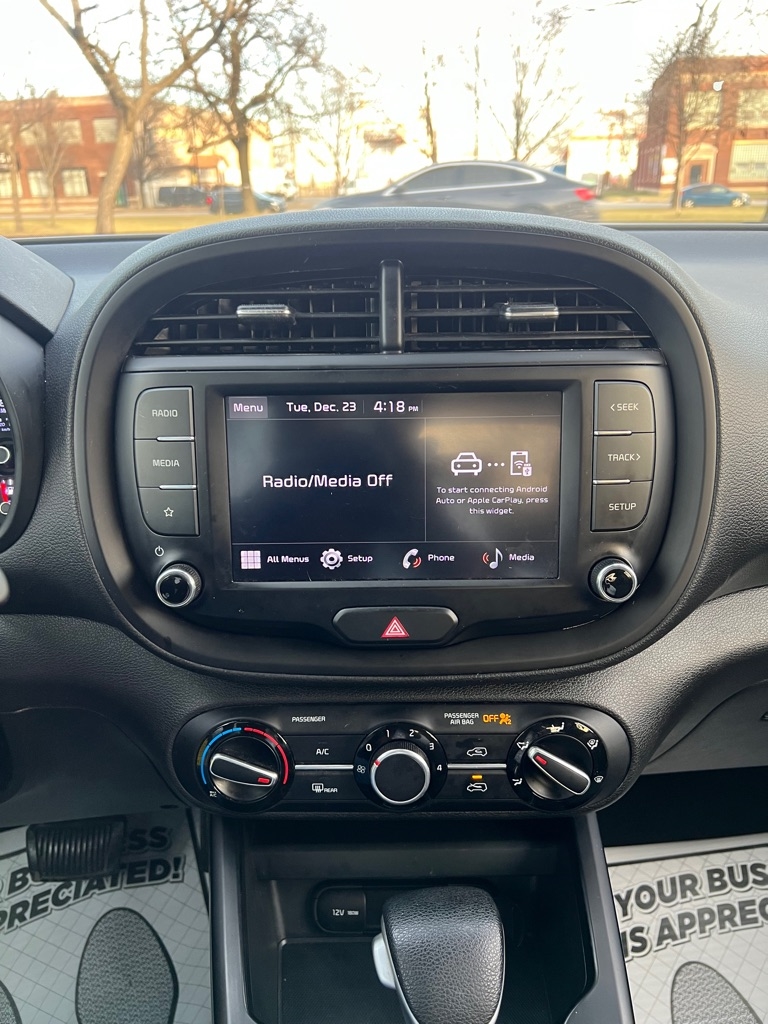 Kia Soul LX CVT 2022