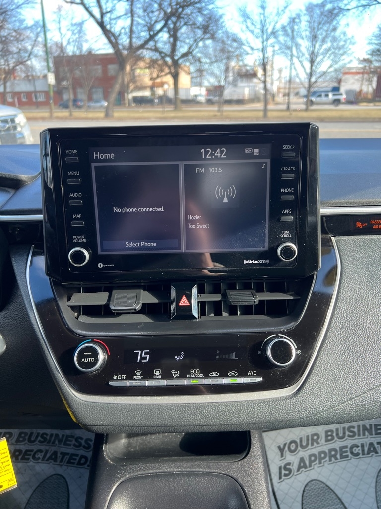 Toyota Corolla LE 2022