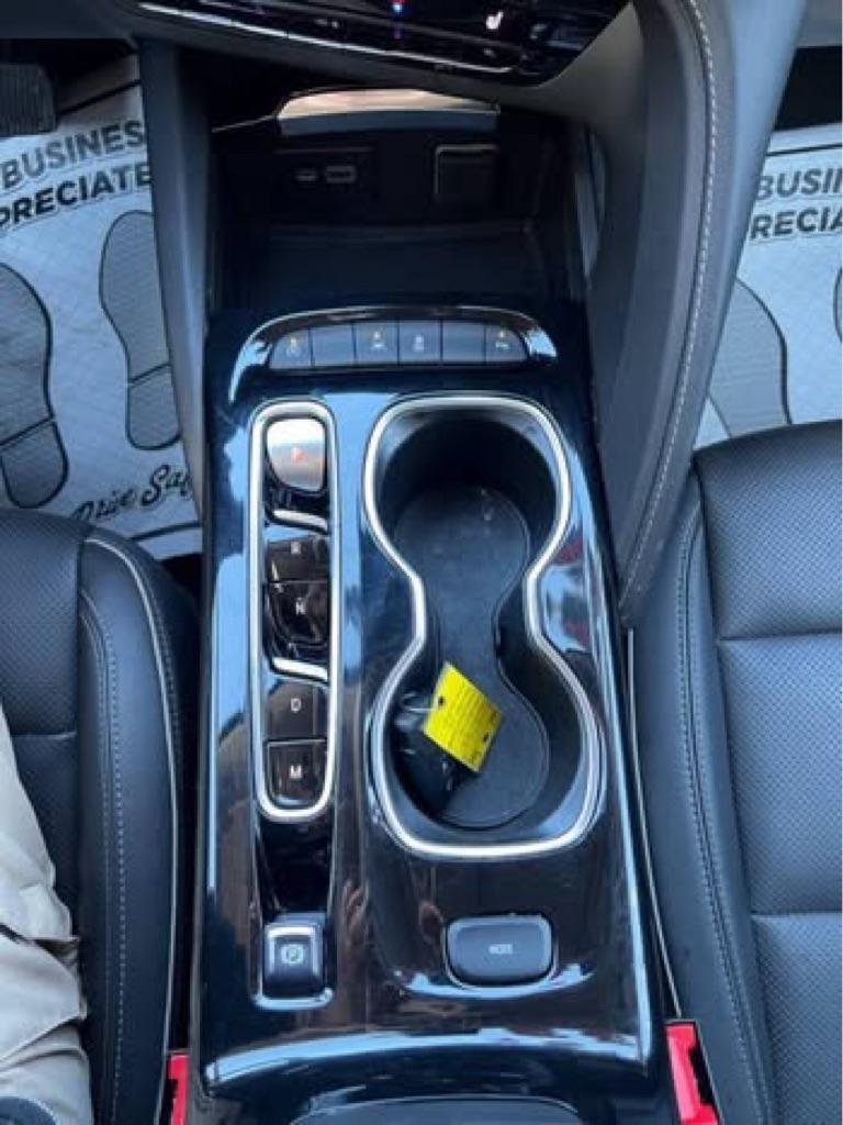 Buick Envision Essense 2023