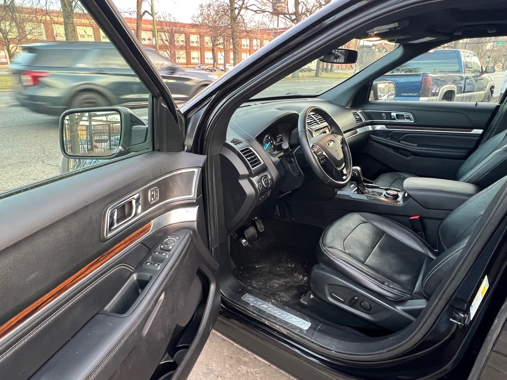 Ford Explorer Limited 4WD 2019