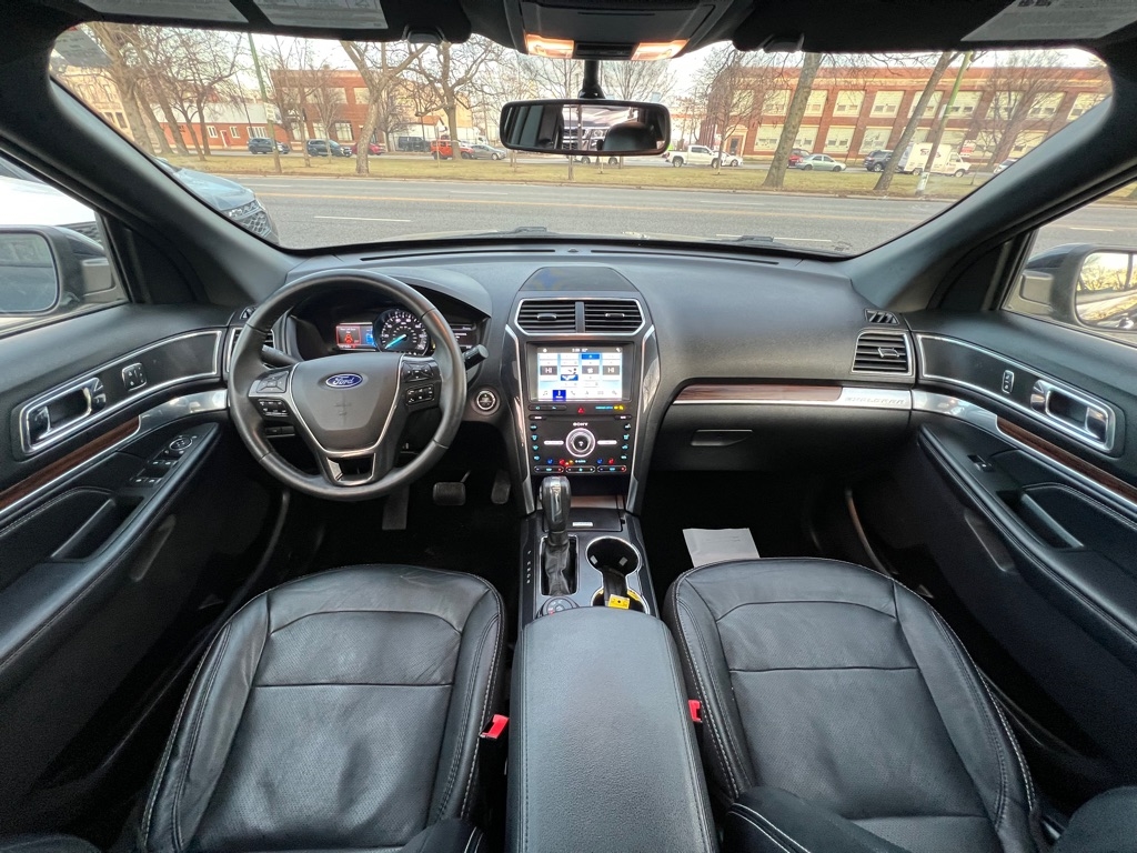 Ford Explorer Limited 4WD 2019