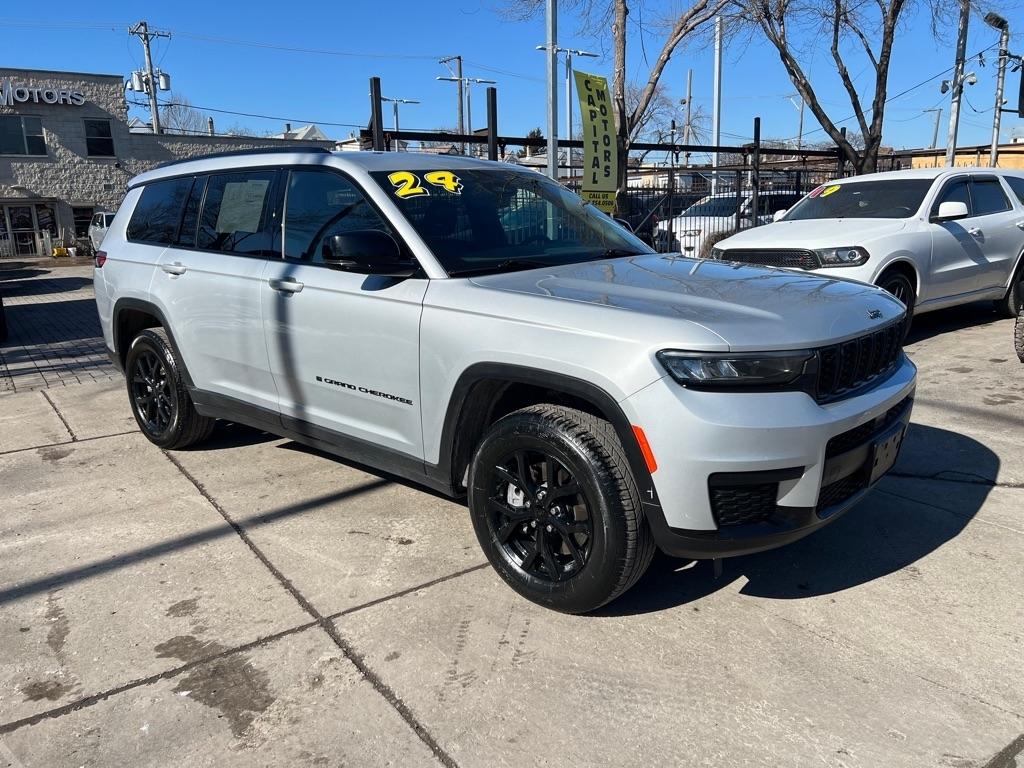 Jeep Grand Cherokee L Laredo 4WD 2024