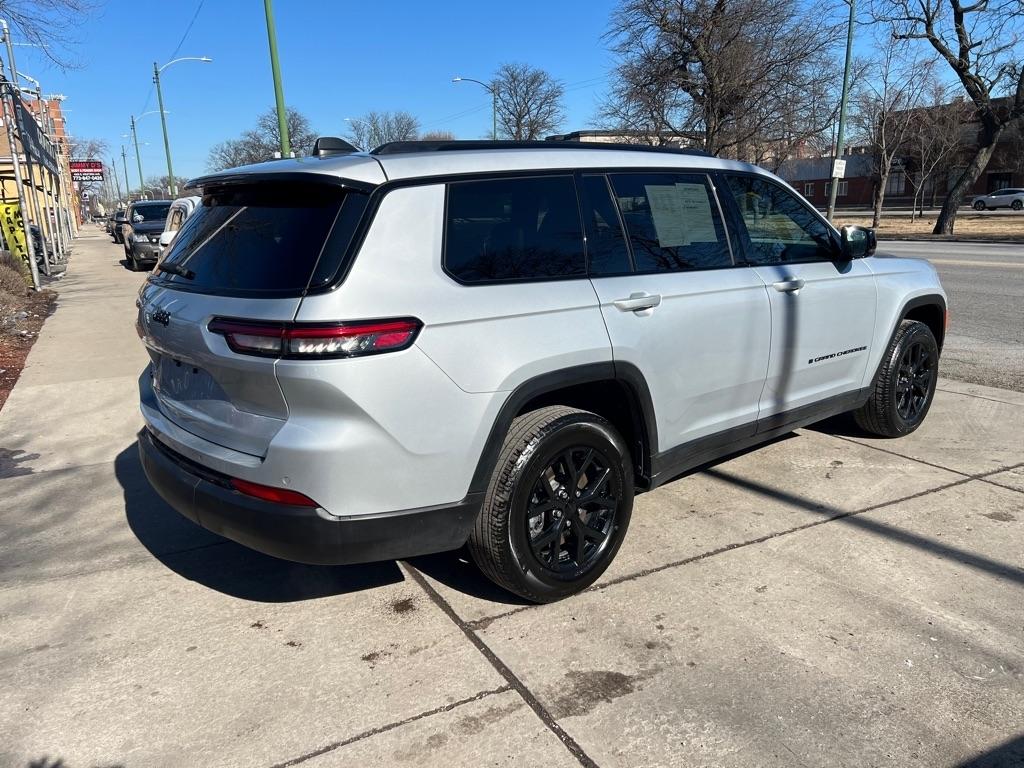 Jeep Grand Cherokee L Laredo 4WD 2024