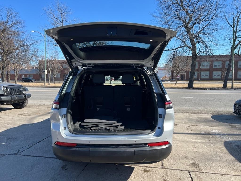 Jeep Grand Cherokee L Laredo 4WD 2024