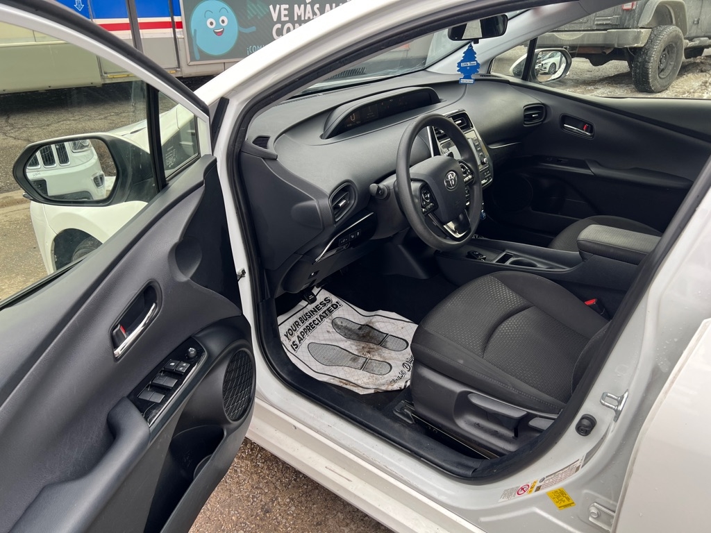 Toyota Prius LE 2022