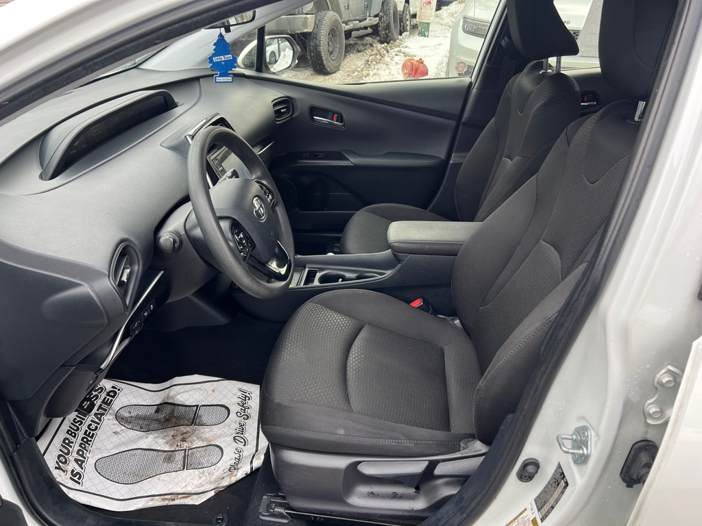 Toyota Prius LE 2022