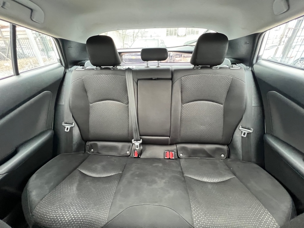 Toyota Prius LE 2022