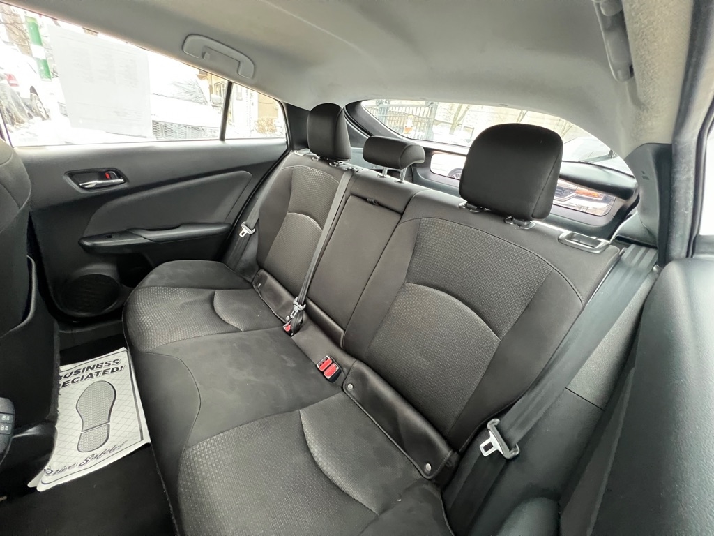 Toyota Prius LE 2022