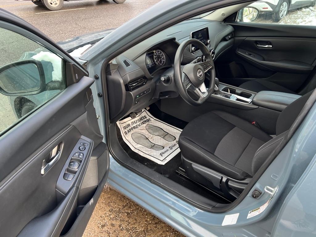 Nissan Sentra SV 2024