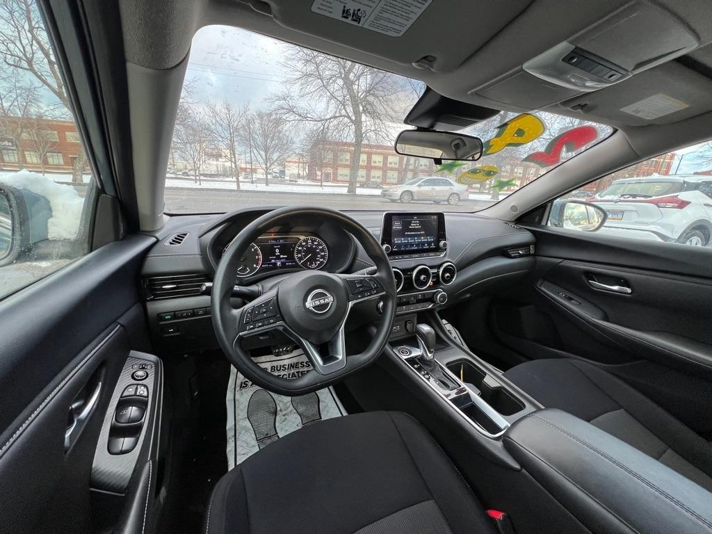 Nissan Sentra SV 2024