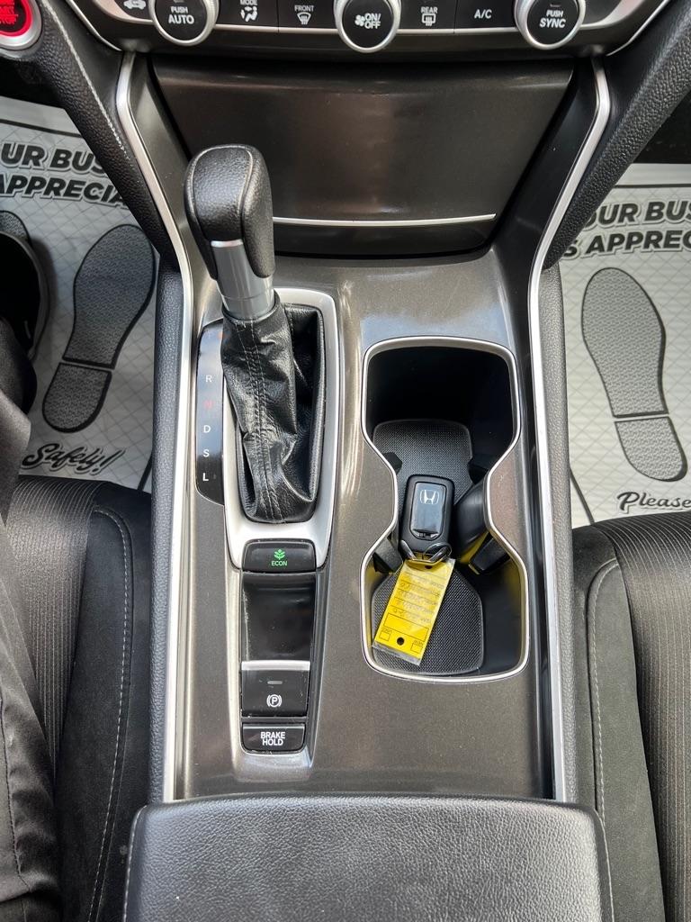 Honda Accord LX CVT 2020
