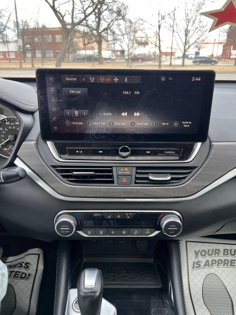 Nissan Altima 2.5 SL 2023