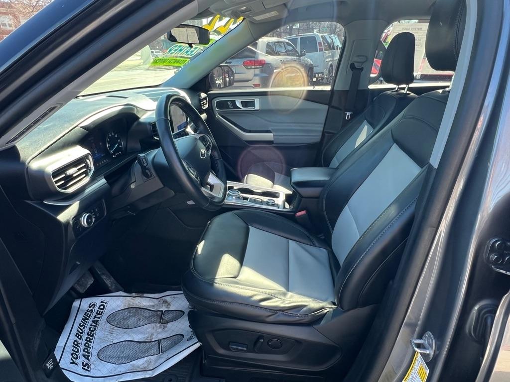 Ford Explorer XLT AWD 2022