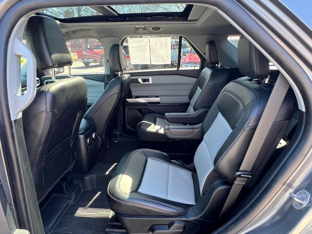 Ford Explorer XLT AWD 2022