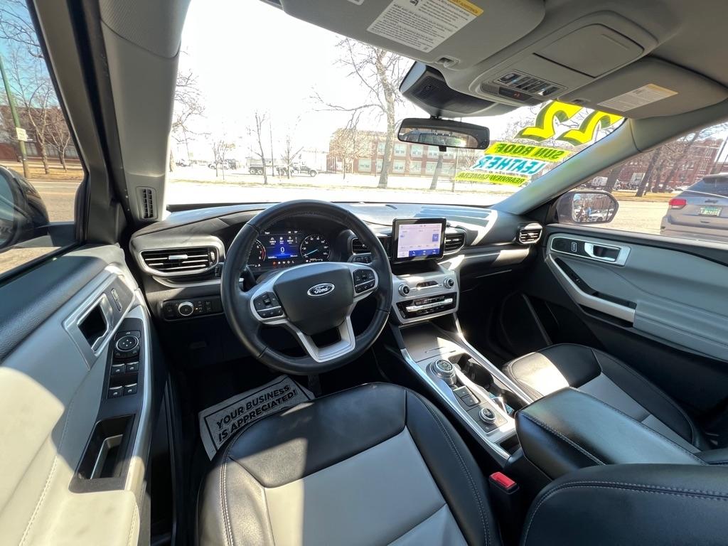 Ford Explorer XLT AWD 2022