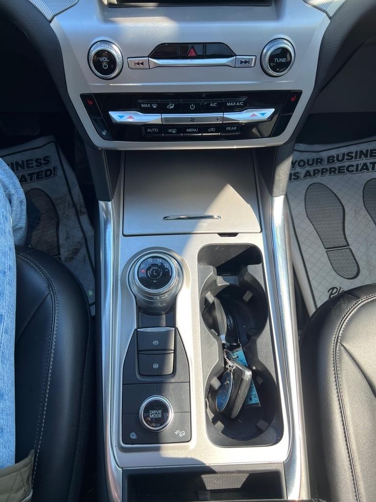 Ford Explorer XLT AWD 2022