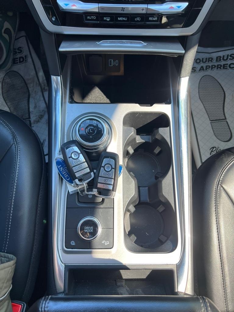 Ford Explorer XLT AWD 2022